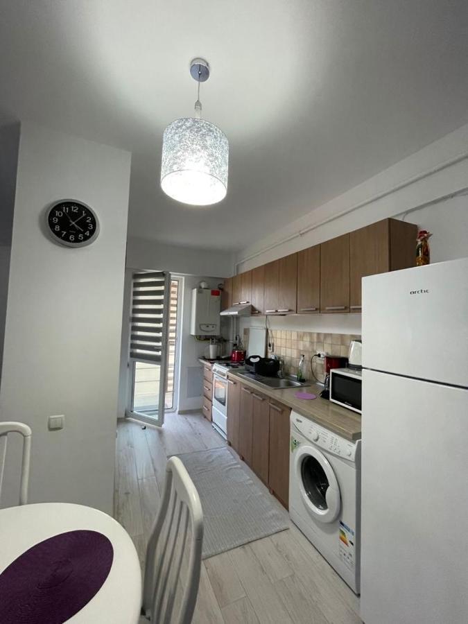 Deny'S Apartament Gura Humorului Eksteriør billede